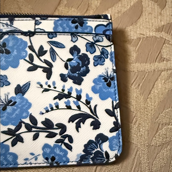 Kate Spade Lucy Vase Floral Medium L Zip Wristlet in blue multi saffiano PVC NWT - Picture 8 of 16